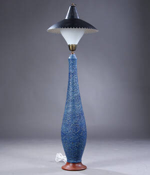 Gulvlampe med vaseformet stamme af keramik, 1900-tallets anden halvdel 
