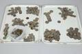BRICKOR, 2 st med mynt bl.a. England, Norge, Danmark