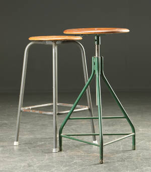 2 taburetter stel af metal