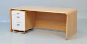 Rud Thygesen  Johnny Sørensen. Fritstående skrivebord med skuffemodul2