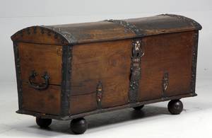 Brudekiste af egetræ, 1800-tallet