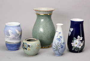 Kgl.P.  fem diverse vaser. 5