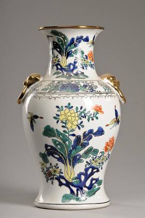 Kinesisk vase af porcelæn