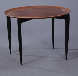 H. Engholm  Svend Åge Willumsen. Bakkebord af teak 