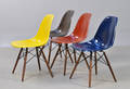 Charles Eames 1907 - 1978. Sæt på fire skalstole, multicolor, model DSW 4