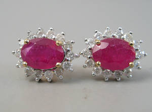 Par rubin- og brillant ørestikkere 2