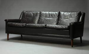 Dansk møbelproducent. Tre-pers. sofa