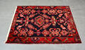 Handknuten persisk matta. 152 x 110 cm