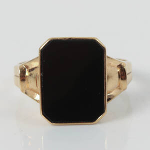 RING, Guld 18k, 5.1g inkl. sten