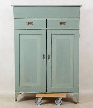 SKÄNK, bemålad, 1900-tal.