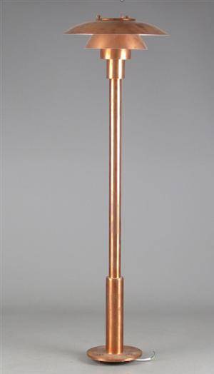 Poul Henningsen. PH 32½ pullert