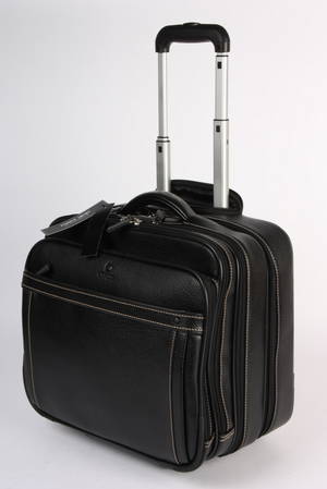 Apples. Rejsetaske i sort læder.