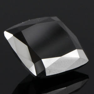 Sort behandlet diamant ca. 21.70 ct.