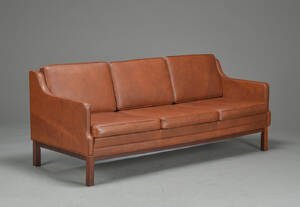 Tre-pers. sofa betrukket med læder