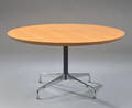 Ray og Charles Eames. Cirkulært bord model Segmented Table, Ø 140 