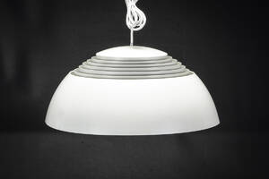 Arne Jacobsen. AJ-Pendel 
