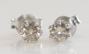 Par brillantørestikker, ca. 0.40 ct. 2