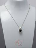 Kurt Nielsen, halskæde med Mini Moon vedhæng med sort onyx