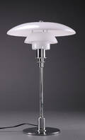 Poul Henningsen. PH 32 bordlampe Denne vare er sat til omsalg under nyt varenummer 4517199