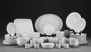 Grethe Meyer for Royal Copenhagen. Blåkant middagsservice 74