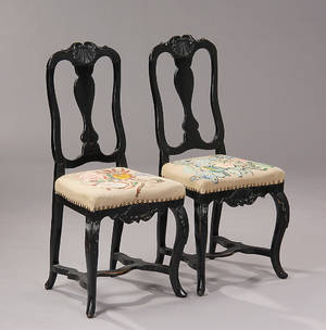 Et par danske senbarok stole, 1700-tallet 2