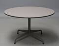 Charles Eames. Bord Segmented Table, Ø 121 cm 