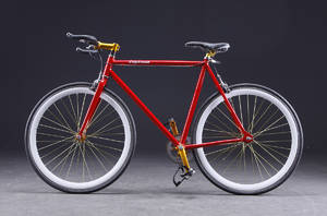 Enghouse sportscykel, Red, hvide fælge