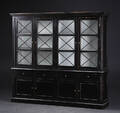 Stort vitrineskab, sort antikbemaling 2