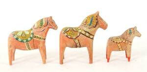 Dalahästar 3st, omkring 1900-talets mitt