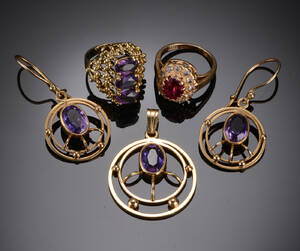 Samling guldsmykker 5