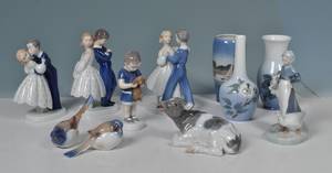BG., Kgl. P. Samling figurer og vaser af porcelæn11