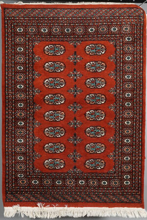 Orientalisk handknuten matta, Bochara, 159 x 111 cm.