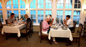 Aarøsund Badehotel hverdagsophold for 2 personer