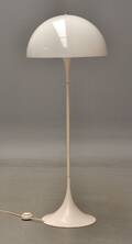Verner Panton. Panthella standergulvlampe Denne vare er sat til omsalg under nyt varenummer 4719902