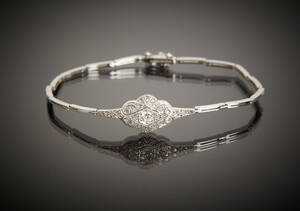 Armband i 18 k vitguld