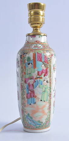 BORDSLAMPA, porslin, Kina, 1800-tal.