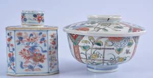 BURK MED LOCK SAMT TEDOSA, 3 delar, porslin, Kina, 1800-tal.