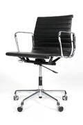 Charles Eames. Kontorstol i læder, model 117  Denne vare er sat til omsalg under nyt varenummer 4702740