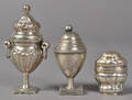 Tre hovedvandsæg - bla. vaseformet. 1800-tallets slutning1900-tallet. 3