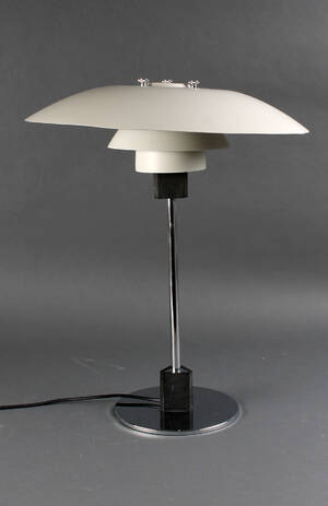 Poul Henningsen. PH 4  3 bordlampe 