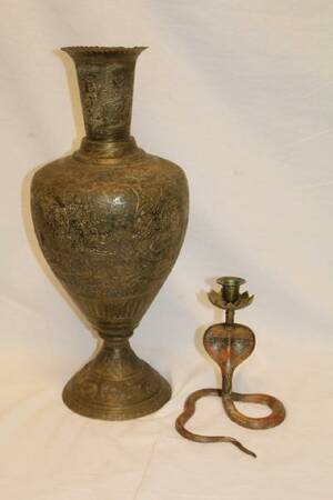 OSTASIATISK VAS O ORMLJUSSTAKE