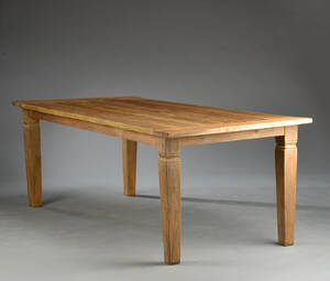 Spisebord af hardwood