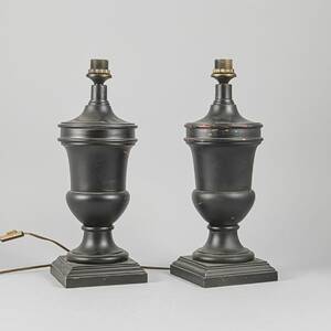 Bordslampfötter, Ett par