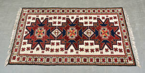 Handknuten persisk matta 183 x 108 cm