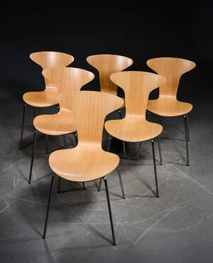 Arne Jacobsen, Munkegaardsstole, egefinér 6 
