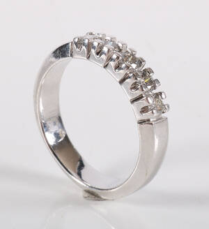 Alliancering af 14 kt hvidguld, 0.25 ct