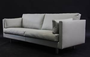 JENSEN DESIGN Dansk designet 3 pers sofa. Lys grå læder