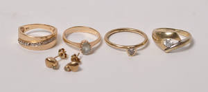 Samling vintagesmykker af guld