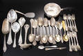 Samling sølvbestik. Vægt 880 gram.29