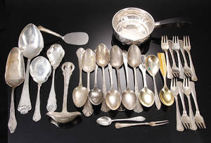 Samling sølvbestik. Vægt 880 gram.29